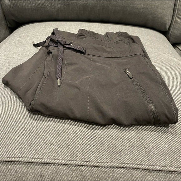 Eddie Bauer Women’s Travel Pants - Picture 2 of 10